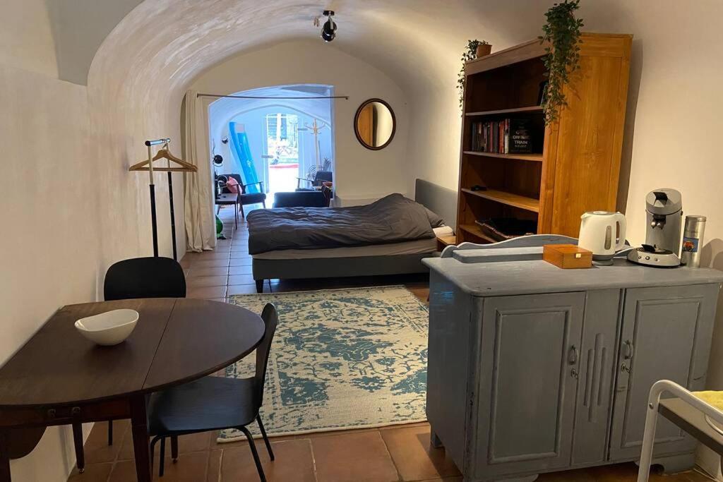 Апартаменты Werfkelder Aan De Oudegracht Утрехт Экстерьер фото